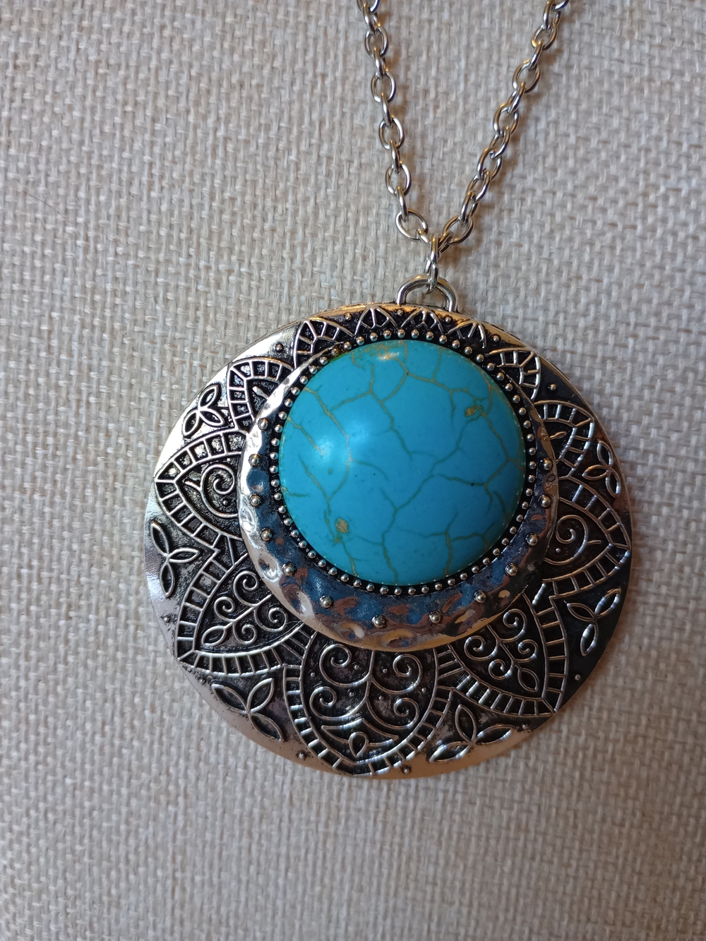 paparazzi Silver Turquoise Statement Pendant Necklace with Matching Earrings - Picture 2 of 3